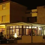 Mirella E Ristorante Bar Don Bacco 3*