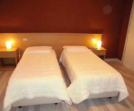 Hotel Hotel Mirella E Ristorante Bar Don Bacco 3*